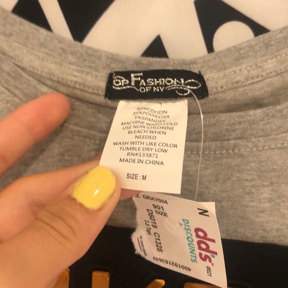 Crop Tee - Picture 3 of 4